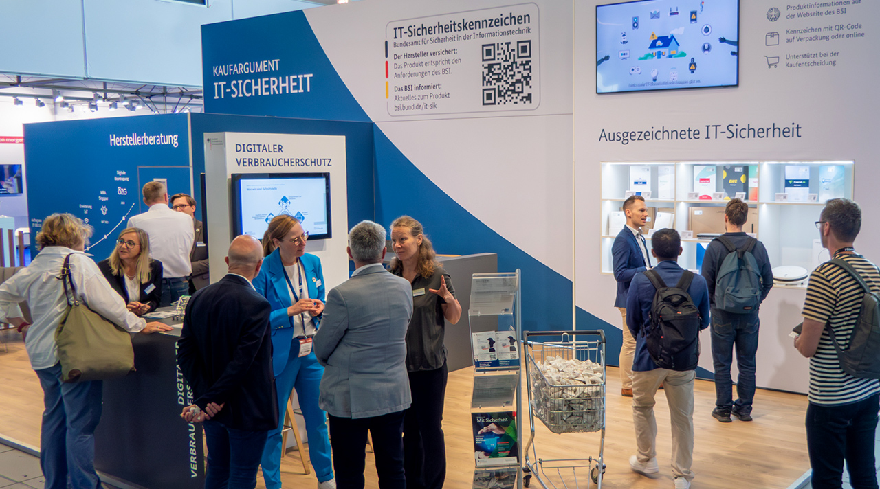 Eindrücke am BSI-Stand aus dem Jahr 2023 Eindrücke am BSI-Stand aus dem Jahr 2023