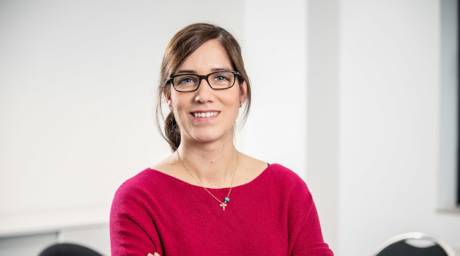 Mitarbeiterin im BSI (Quelle: Bundesamt für Sicherheit in der Informationstechnik / Fotograf Markus Feger) Mitarbeiterin im BSI