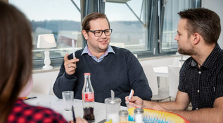 Mitarbeiter im BSI (Quelle: Bundesamt für Sicherheit in der Informationstechnik / Fotograf Markus Feger) Mitarbeiter im BSI