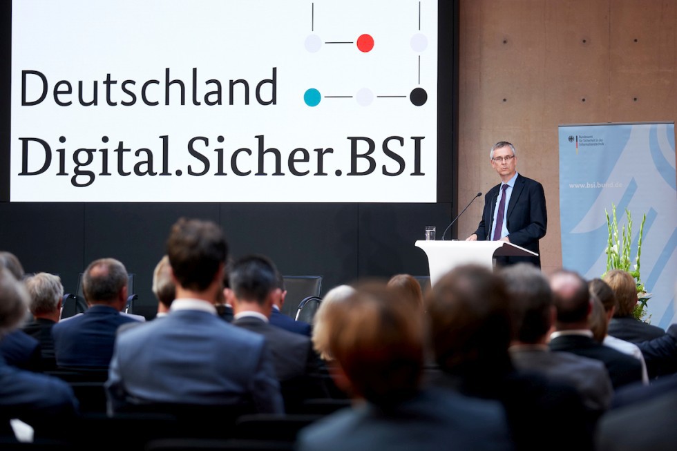 Keynote-Speaker Andreas Könen, BMI (Quelle: Henning Schacht) Keynote-Speaker Andreas Könen, BMI (Bild hat eine Langbeschreibung)