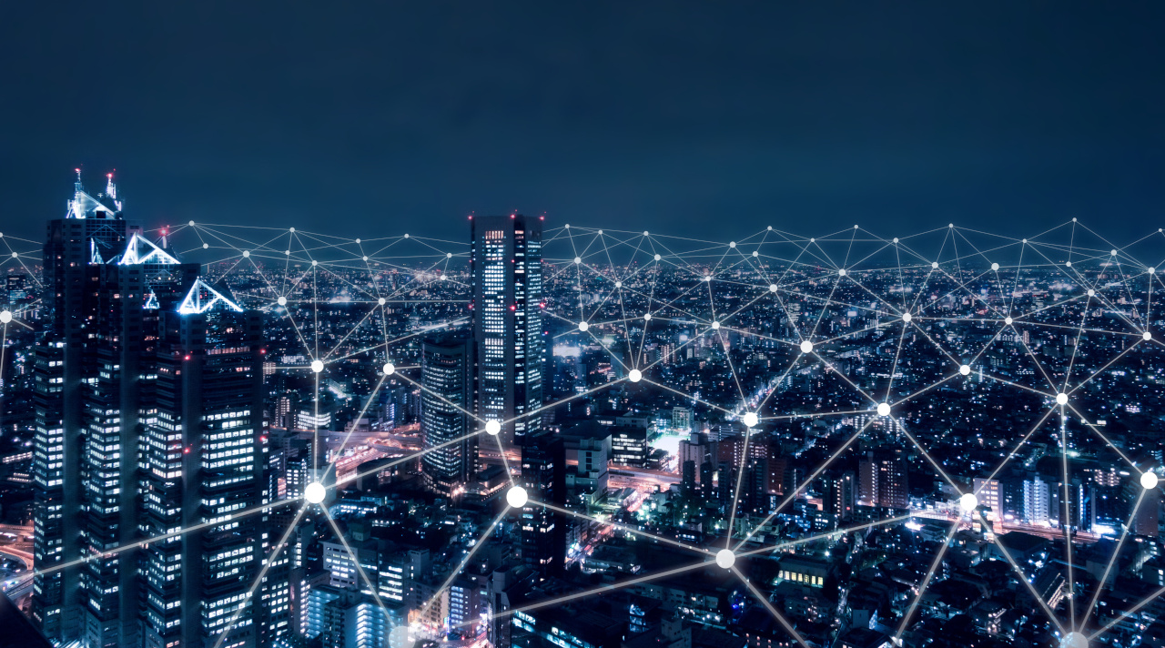 Eine vernetzte Stadt (Quelle: © NicoElNino / Adobe Stock) Eine vernetzte Stadt