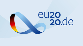 Das Logo der deutschen Präsidentschaft im Rat der Europäischen Union - ein Möbiusband in blau mit einem schwarz-rot-goldenen Element und dem Schriftzug eu2020.de (Quelle: Bundesregierung) Das Logo der deutschen Präsidentschaft im Rat der Europäischen Union - ein Möbiusband in blau mit einem schwarz-rot-goldenen Element und dem Schriftzug eu2020.de