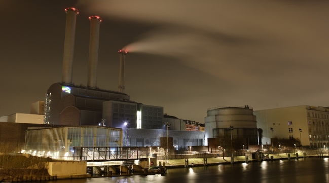 former BeWag-facilities in Berlin by night (Source: Federal Office for Information Security) former BeWag-facilities in Berlin by night